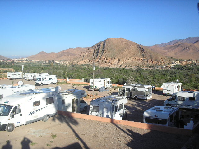 AUBERGE RESTAURANT CAMPING  TOUBKAL Hotel taliouine Riad taliouine :  services pour entreprises
