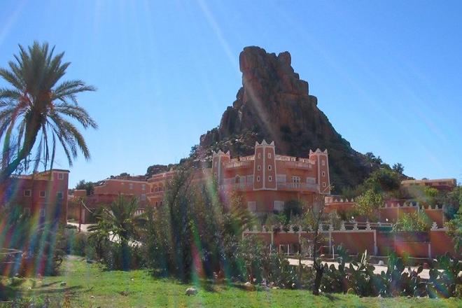 Hotel Les Amandiers Hotel Tafraout Riad Tafraout :  services pour entreprises