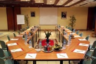 Hotel Ramada Les Almohades Casablanca Hotel Casablanca Riad Casablanca :  services pour entreprises