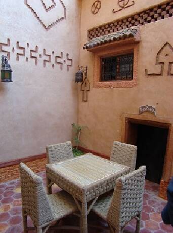 kasbah Assafar Hotel El Kelaa Mgouna Riad El Kelaa Mgouna :  services enfants