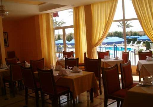 Hotel Résidence Rihab Hotel Agadir Riad Agadir :  Restaurant